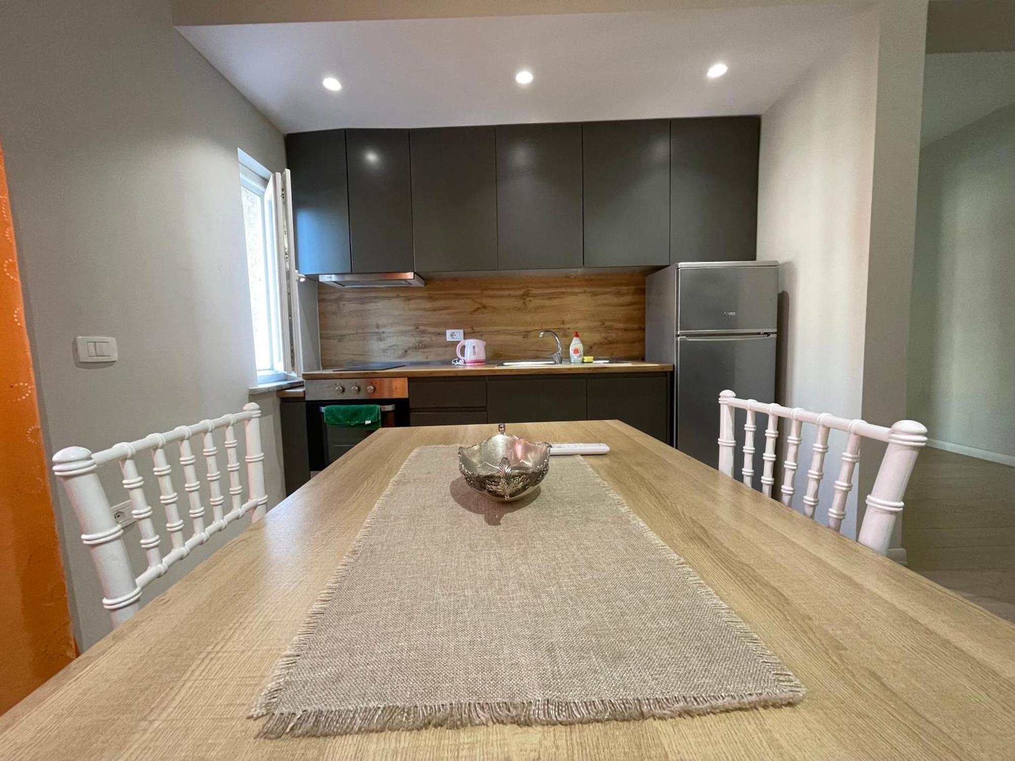 Downtown View Modern Apartment ティラナ エクステリア 写真